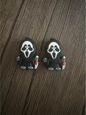 2 New Scream Focal Bead Charms
